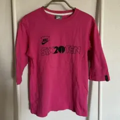【NIKE/ナイキ】Tシャツ(Sサイズ)　ピンク
