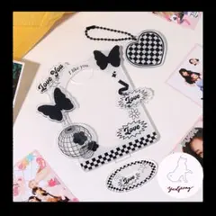 【推し活を彩る アクリルスタンド カードケース】蝶 地球儀 卓上 収納