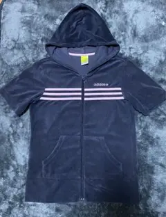 アディダスadidas♡セットアップ♡パイル生地半袖パーカー➕ハーフパンツ♡