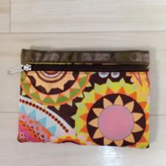 LeSportsac　カラフル幾何学模様ポーチ