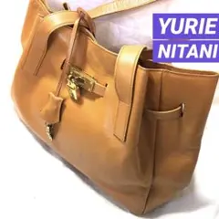 永遠の✨ YURIE NITANI ✨キャメル　レザーショルダーバッグ ゴールドのサムネイル