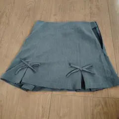 リボン付きグレー フレアミニスカート