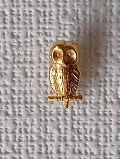 【未使用】ふくろう ピンバッチ 金色
