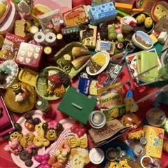 ミニチュアフードセット キティー　リラックマ　トイストーリー　カピバラ