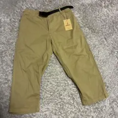 新品タグ付　GRAMICCI ミドルカットパンツ ベージュ　チノのサムネイル