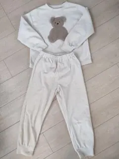 GU フリースパジャマ　ベア　130サイズ　長袖+ロングパンツ