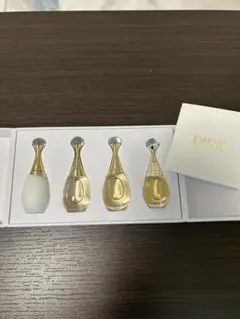 Dior バースデーノベルティ　ミニボトル香水セット 4本