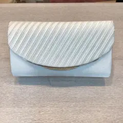 丸みシルエットが上品で可愛い　クラッチバッグ　ホワイト　⑦