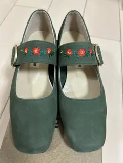 【GWお値下げ】MODE KAORI 刺繍 パンプス グリーン 花柄のサムネイル