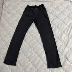 ブラックパンツ140センチ