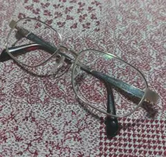 ゴールドオーバルフレームメガネ チタニウム眼鏡