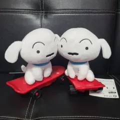クレヨンしんちゃん　スケボーギミック　シロ　２点セット⑤