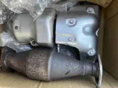 日産マーチ CR14 /AK12自動車用 触媒コンバーター エキマニ一2個セット 日産マーチ CR14 /AK12自動車用 触媒コンバーター エキマニ一2個セット