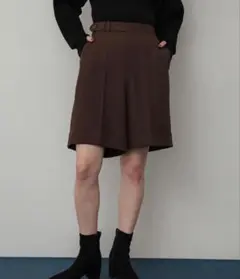 ハイウエスト タックハーフパンツ ブラウンのサムネイル