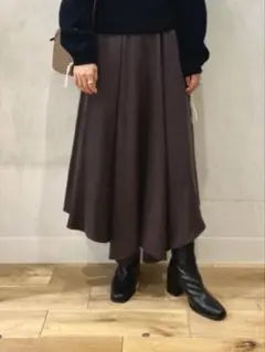 センスオブプレイス　レギュラーヘムフレアスカート