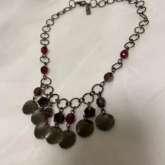 ビンテージ 風　赤いビーズ ネックレス