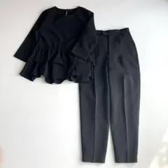 ホワイトジョーラ　マイクロピケ・ティアードブラウス＆テーパードパンツ　ネイビー