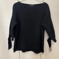 INGEBORG ブラック五分袖トップス