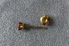 ベーネ•ベーネ　オレンジサファイア　K18ゴールドピアス　片耳のサムネイル