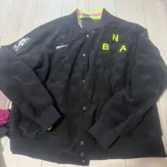 NIKEのサムネイル