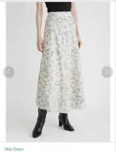Mila Owen 裾メロー花柄ナローフレアスカート アイボリー サイズ0