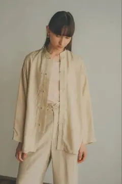 CLANE チャイナディテールルーズトップス アイボリー サイズ2のサムネイル