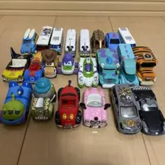 ディズニー　トミカ　22台＋2台　廃盤あり
