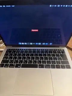 Macbook Air 2018 256GBのサムネイル