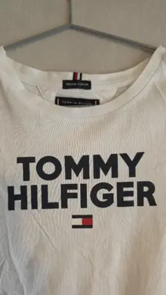 TOMMY HILFIGER Tシャツ ホワイト