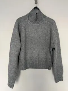 【ZARA】品切れ商品 ハイネック スリット ニットセーター