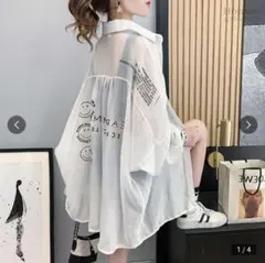 透け感　薄手　シャツ