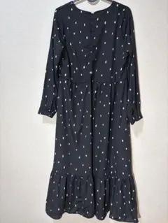 新品タグ付き ドット柄ロングワンピース 黒 長袖 フレアワンピース レディース