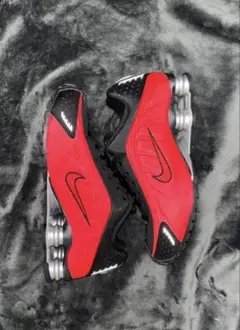 NIKE SHOX R4 UNIVERSITY RED 美品