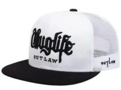 【フラットキャップ 】白×黒《Thug Life × OUTLAW》サイド刺繍