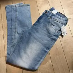 H&Mデニム　ダメージ　ストレッチ　160