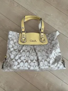 COACH コーチ ショルダーバッグ F22323 - メルカリ