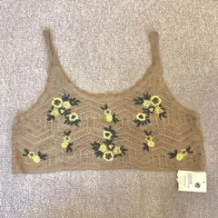 【新品】フラワー刺繍ビスチェ（タグ付）earth music＆ecology