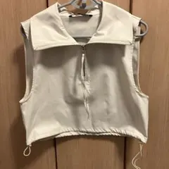 ZARA ホワイト ナイロンベスト Sサイズ