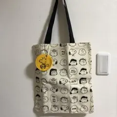スヌーピー　ビッグサイズトートバッグ&まんまるポーチ