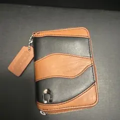COACH 二つ折り財布 Wavy Zip Wallet 未使用品のサムネイル