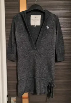 送料込！直営店購入アバクロ ムース刺繍フード付チュニックセーター パーカー