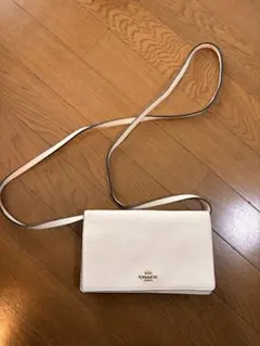 COACH ホワイトレザー ショルダーバッグ