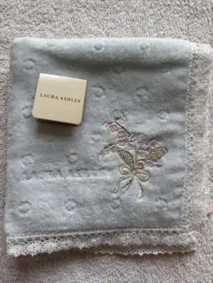 【新品タグ付】ローラアシュレイLAURAASHLEY タオル　ハンカチ　すずらん