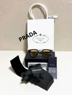 【美品】PRADA サングラス SPR05T イタリア製 PRADA サングラス SPR05T 美品 ケース付 イタリア製 人気モデル - メルカリ