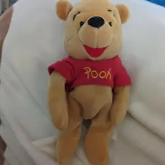 プーさん ぬいぐるみ赤いシャツ