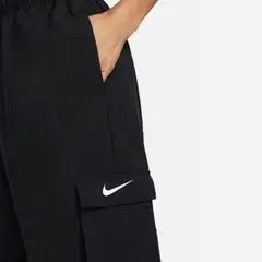 Nike ブラック カーゴパンツ