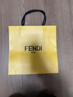 FENDI ロゴ入りショップ袋 中型 黄色