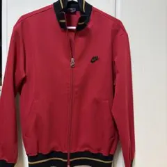 【NIKE】80年代ヴィンテージトラックジャケット レッド 日本製のサムネイル