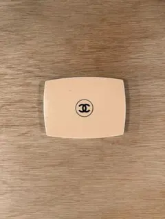 CHANEL お化粧直しパウダー ナチュラル - メルカリ