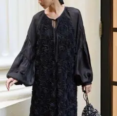 forksy. オケージョンドレス フラワーモチーフシアーバルーンスリーブ